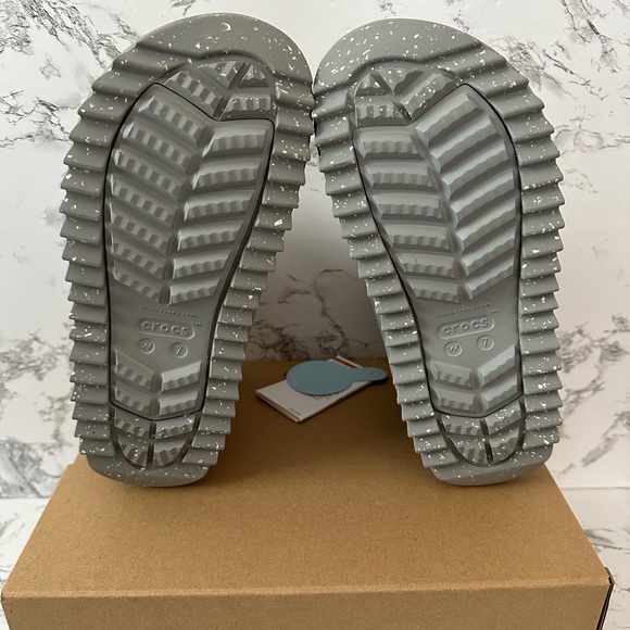 Crocs Classic Neo Puff Lined Insulated Shorty Boots Clogs Casual Women’s Size 7 - Picture 6 of 8